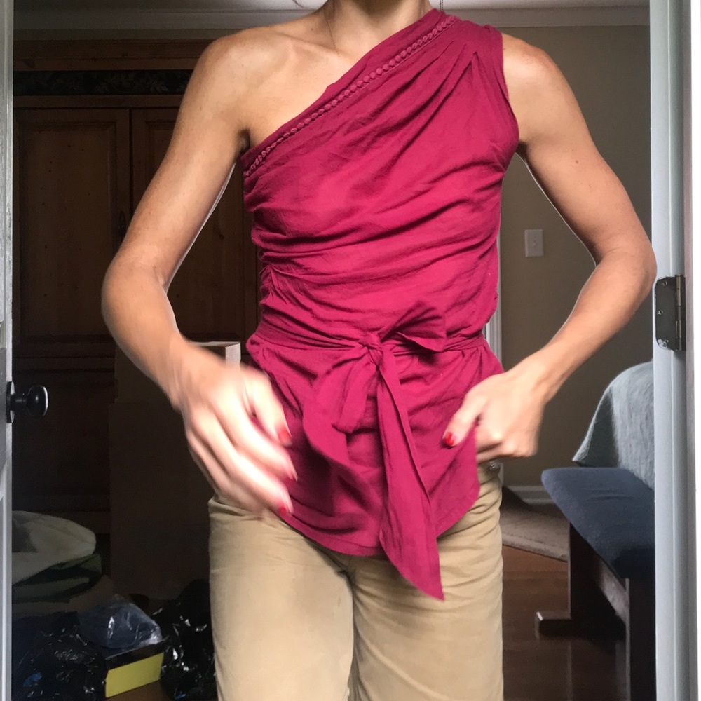 Raspberry one shouldered top